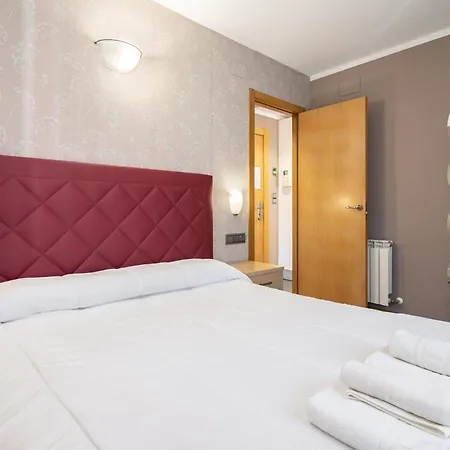 Apts Cueto 2c 2 Adultos 1 Nino Apartment Onís