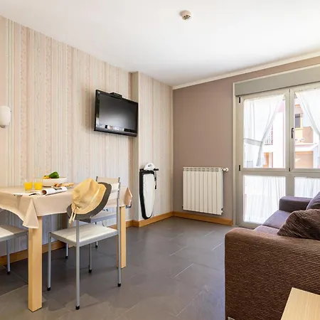 Apartment Apts Cueto 2c 2 Adultos 1 Nino Onís