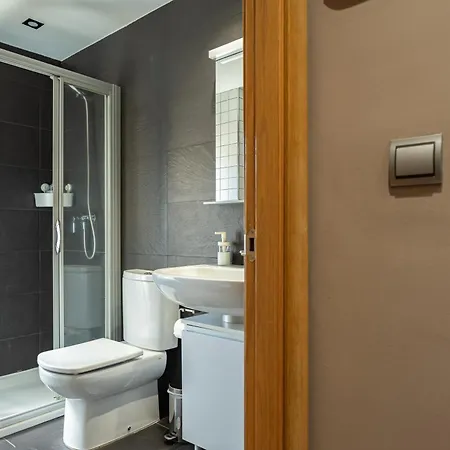 Apartment Apts Cueto 2c 2 Adultos 1 Nino