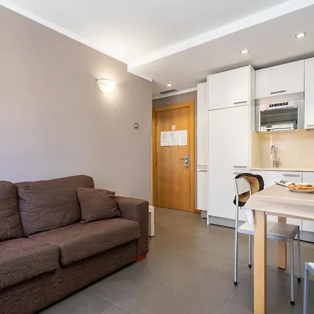 Apartment Apts Cueto 2c 2 Adultos 1 Nino Onís